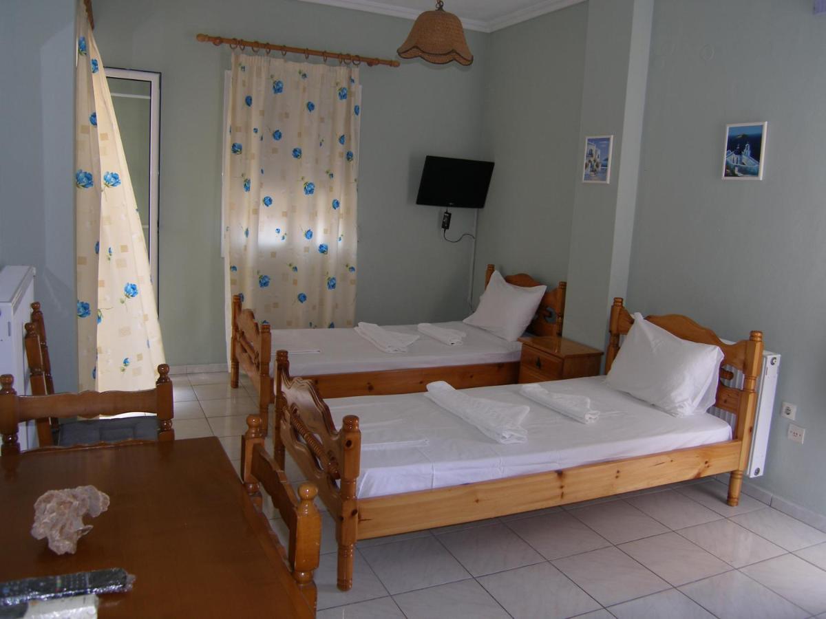 Efi Apartments Myrina Extérieur photo