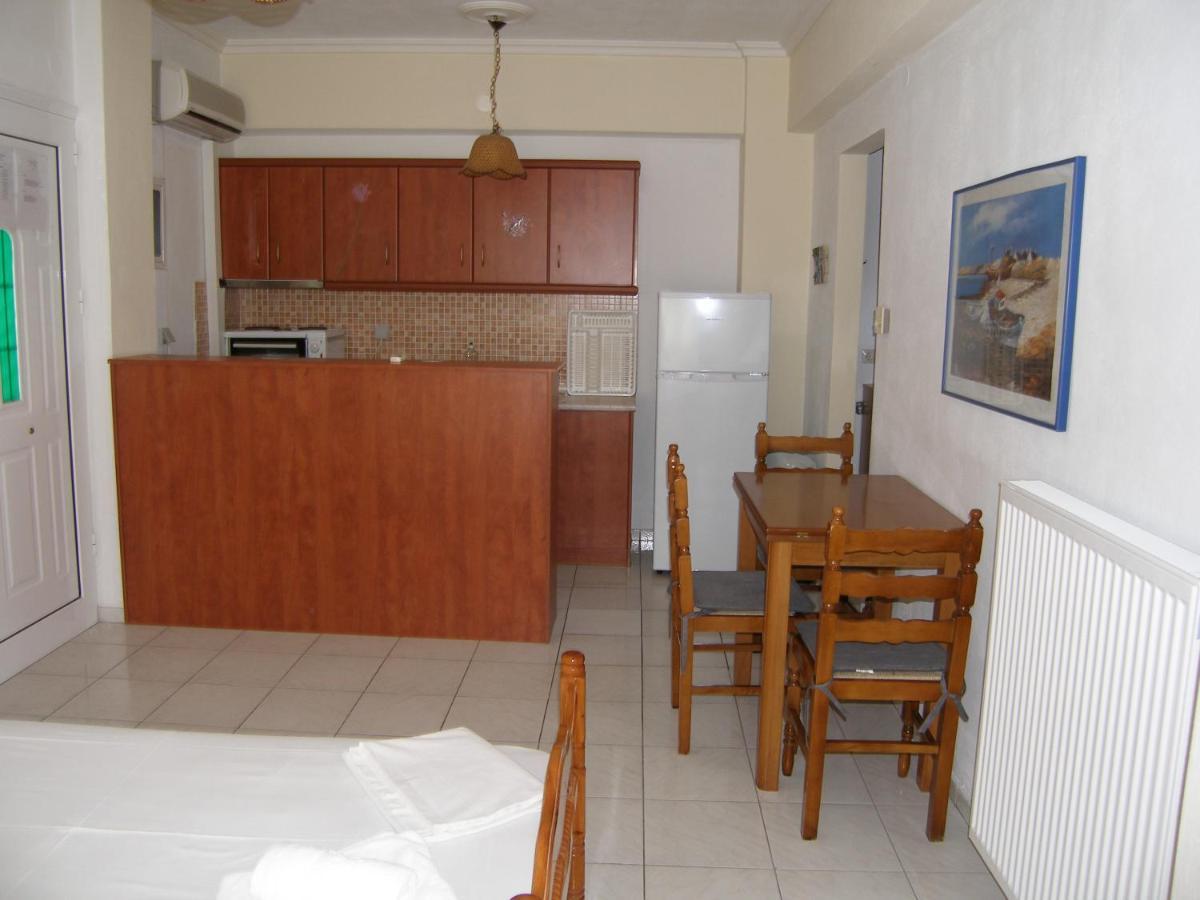 Efi Apartments Myrina Extérieur photo