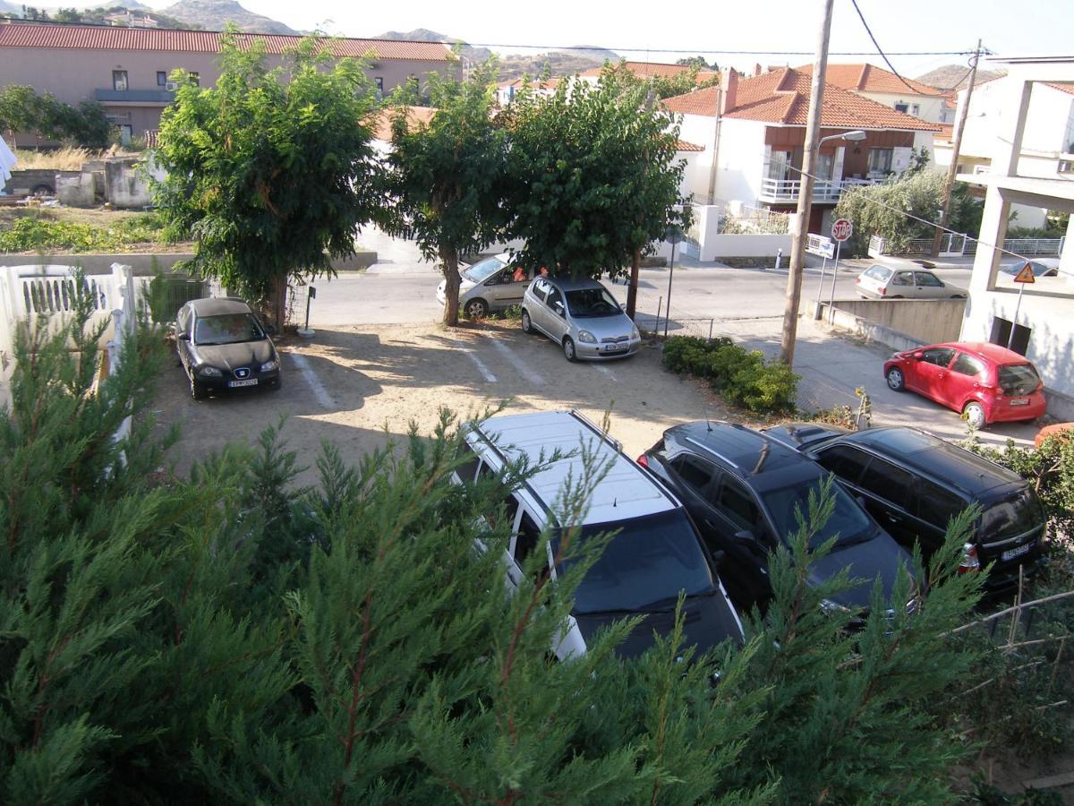Efi Apartments Myrina Extérieur photo