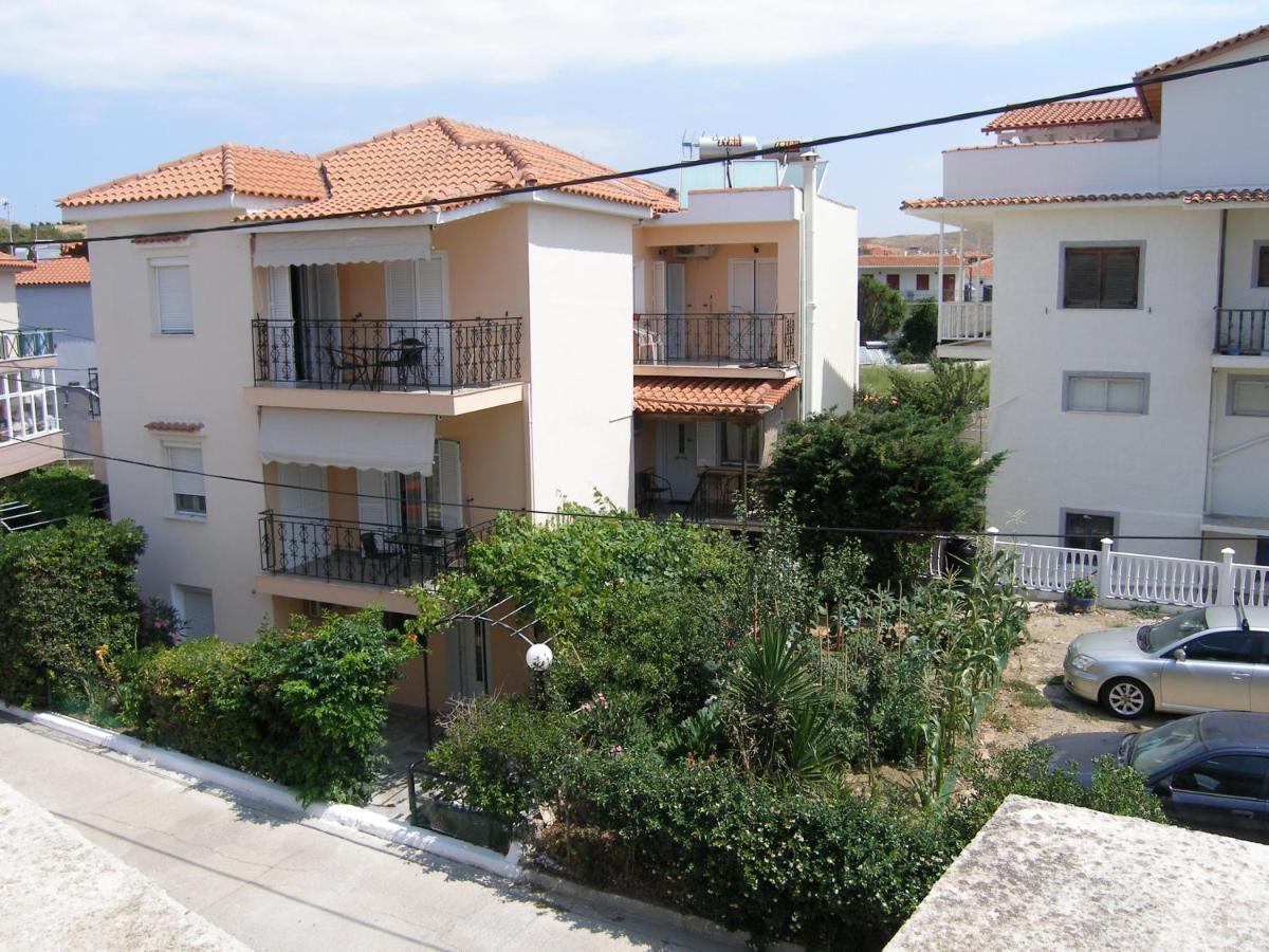 Efi Apartments Myrina Extérieur photo