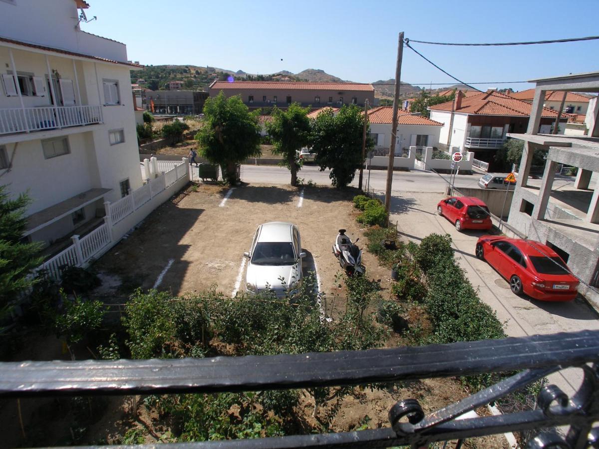 Efi Apartments Myrina Extérieur photo